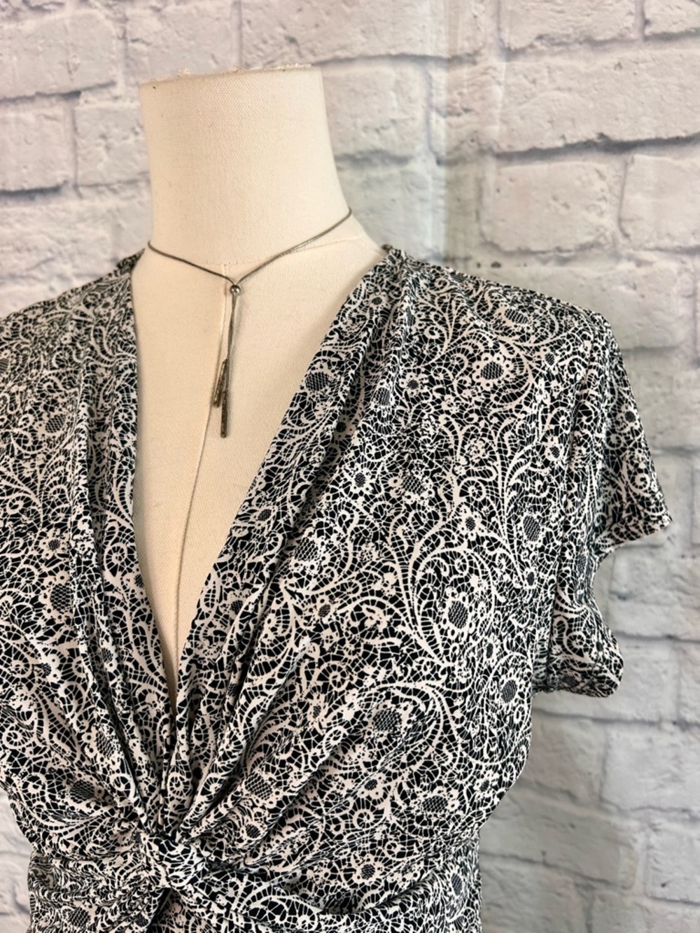connected apparel Black White Dress Midi Floral V Neck Twist-Front Day to Night - Picture 4 of 15